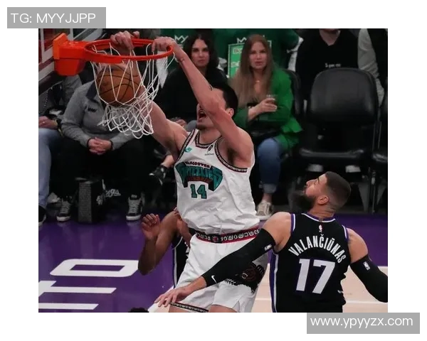 国王队与灰熊队激战至最后时刻上演绝杀精彩瞬间回顾